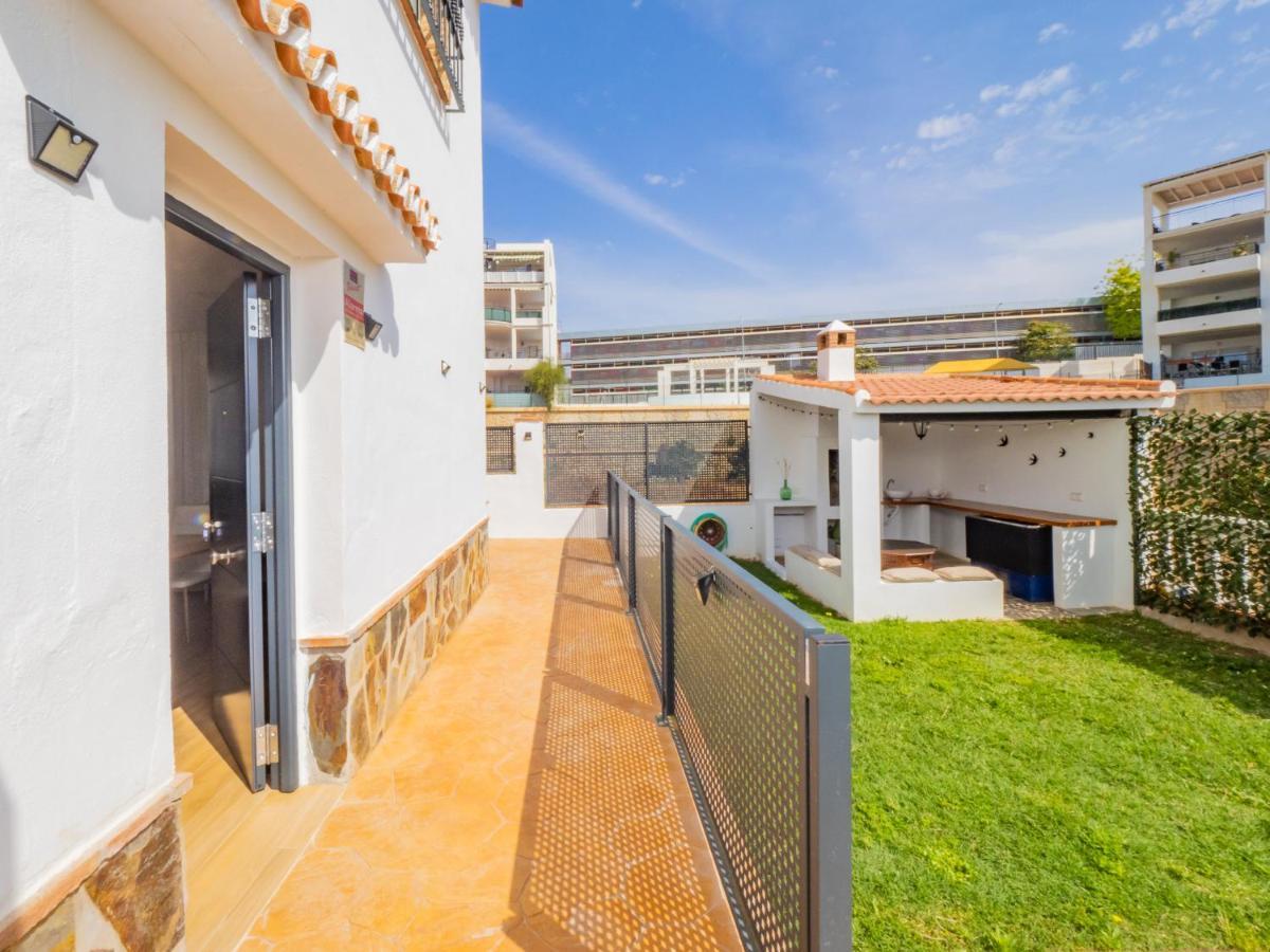 Cubo'S Hostal William'S Sunny 5 With Breakfast Benagalbón Exterior foto