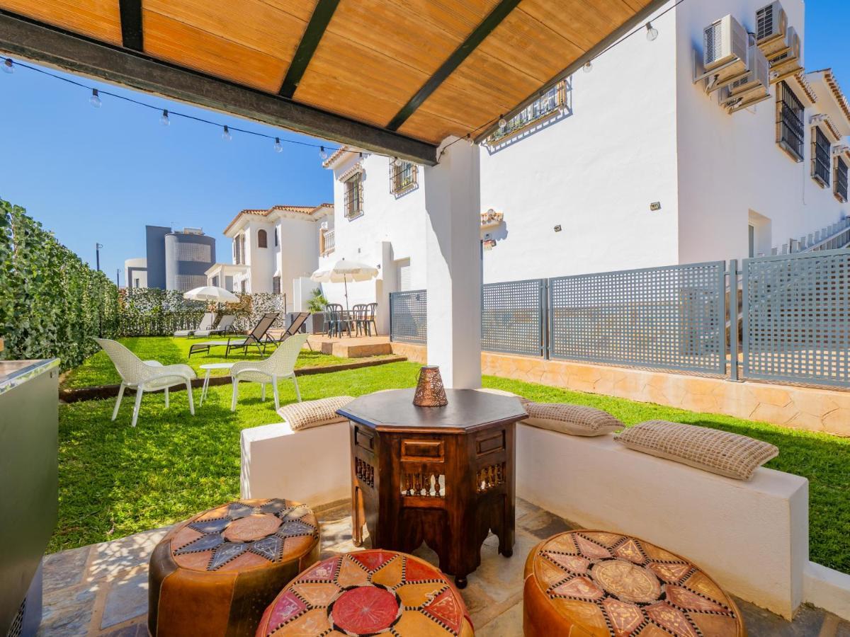 Cubo'S Hostal William'S Sunny 5 With Breakfast Benagalbón Exterior foto