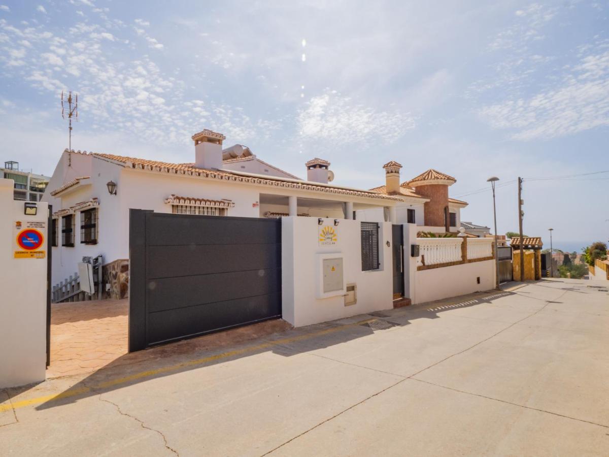 Cubo'S Hostal William'S Sunny 5 With Breakfast Benagalbón Exterior foto