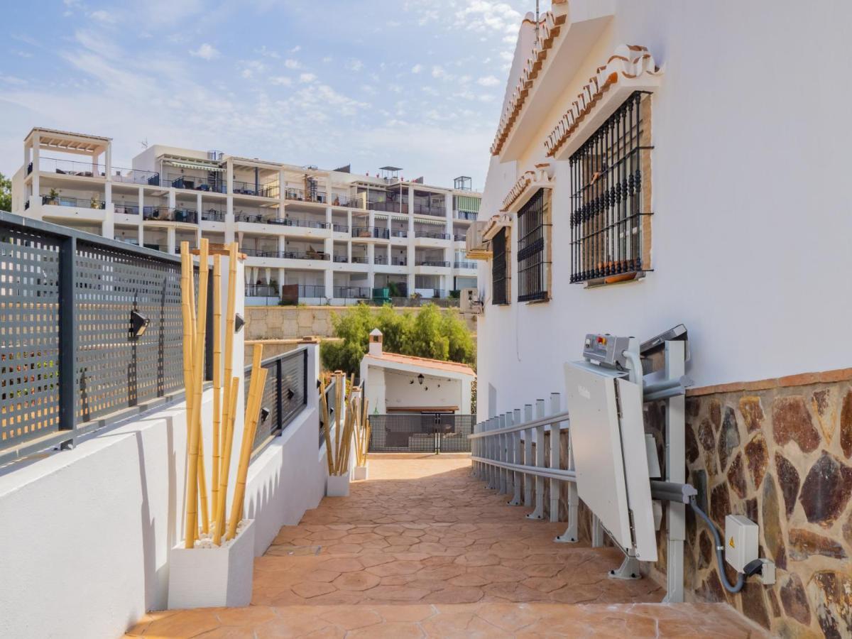 Cubo'S Hostal William'S Sunny 5 With Breakfast Benagalbón Exterior foto