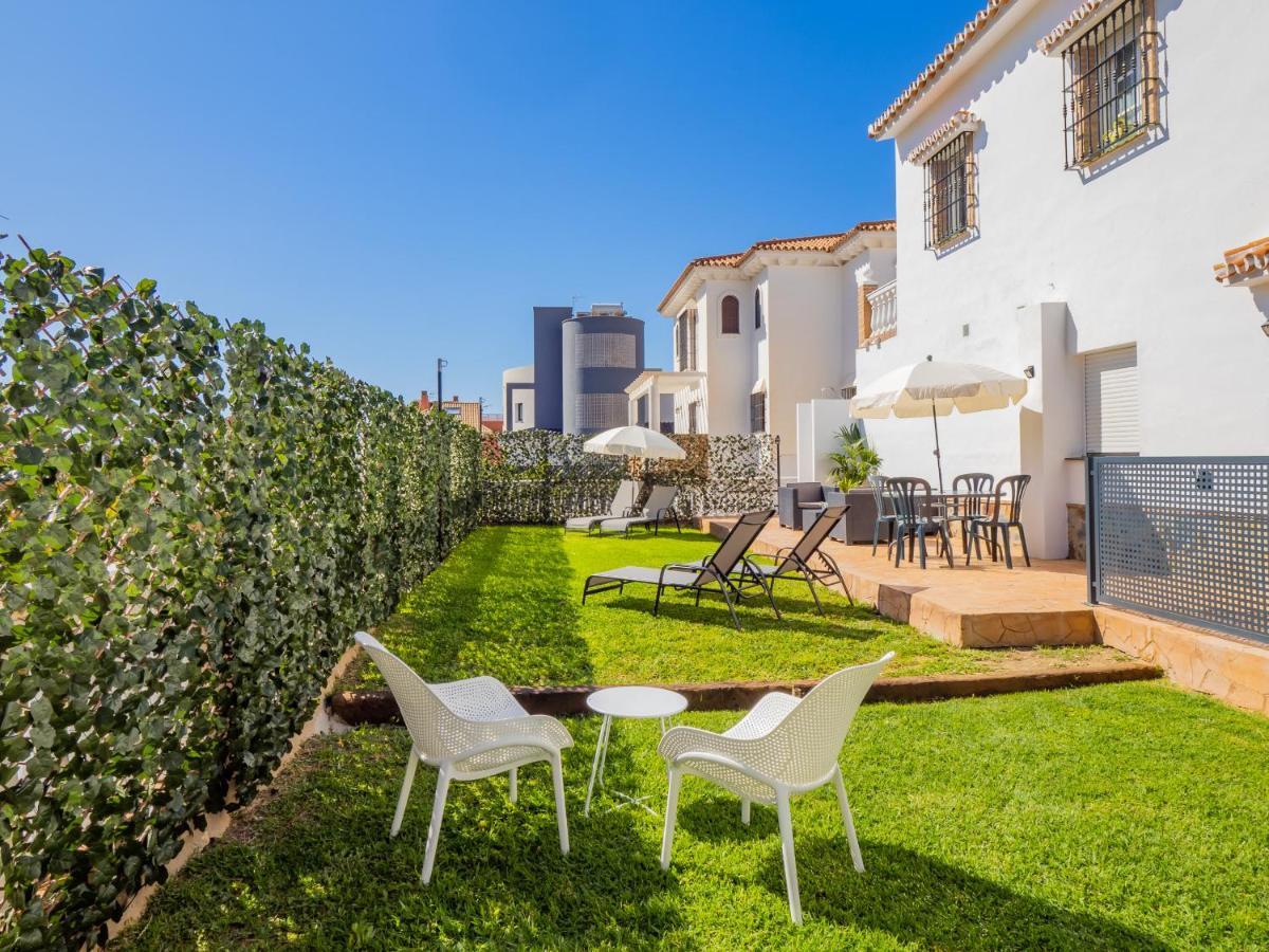 Cubo'S Hostal William'S Sunny 5 With Breakfast Benagalbón Exterior foto