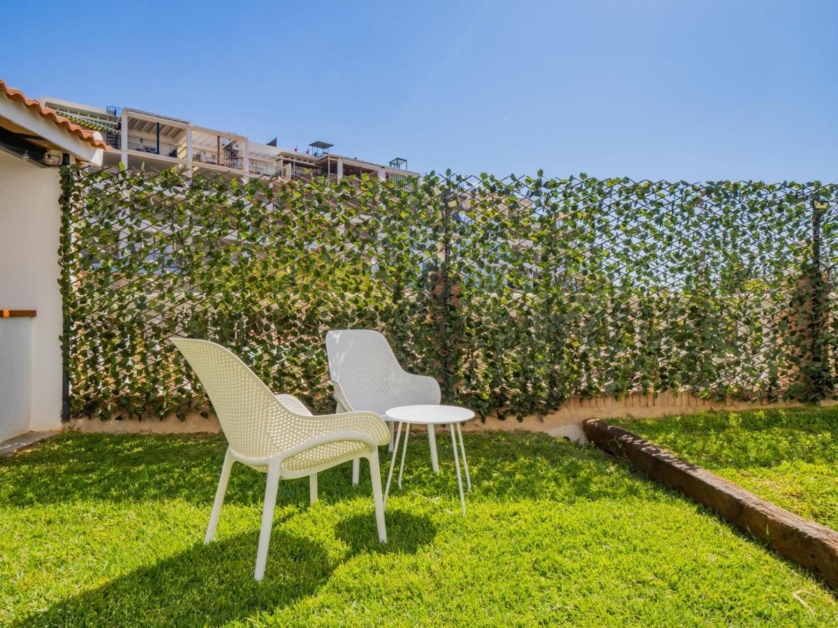 Cubo'S Hostal William'S Sunny 5 With Breakfast Benagalbón Exterior foto